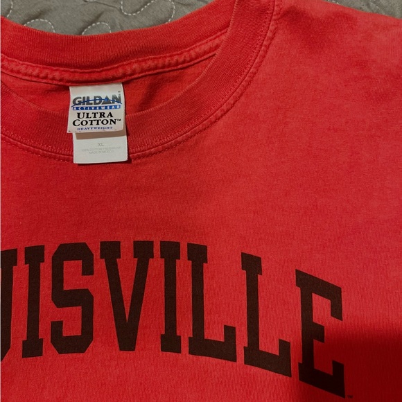 VNTG-Y2K- Louisville t-shirt sz XL - Picture 2 of 2